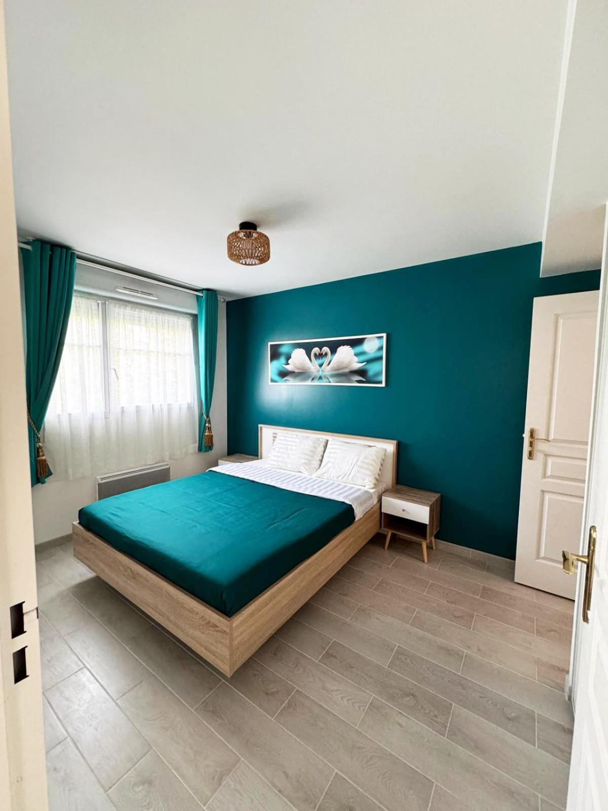 Appartement Magnolia 40M2, Parking Et Wifi Gratuit Montévrain Kültér fotó